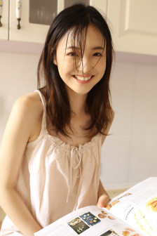蒙娜小魔女